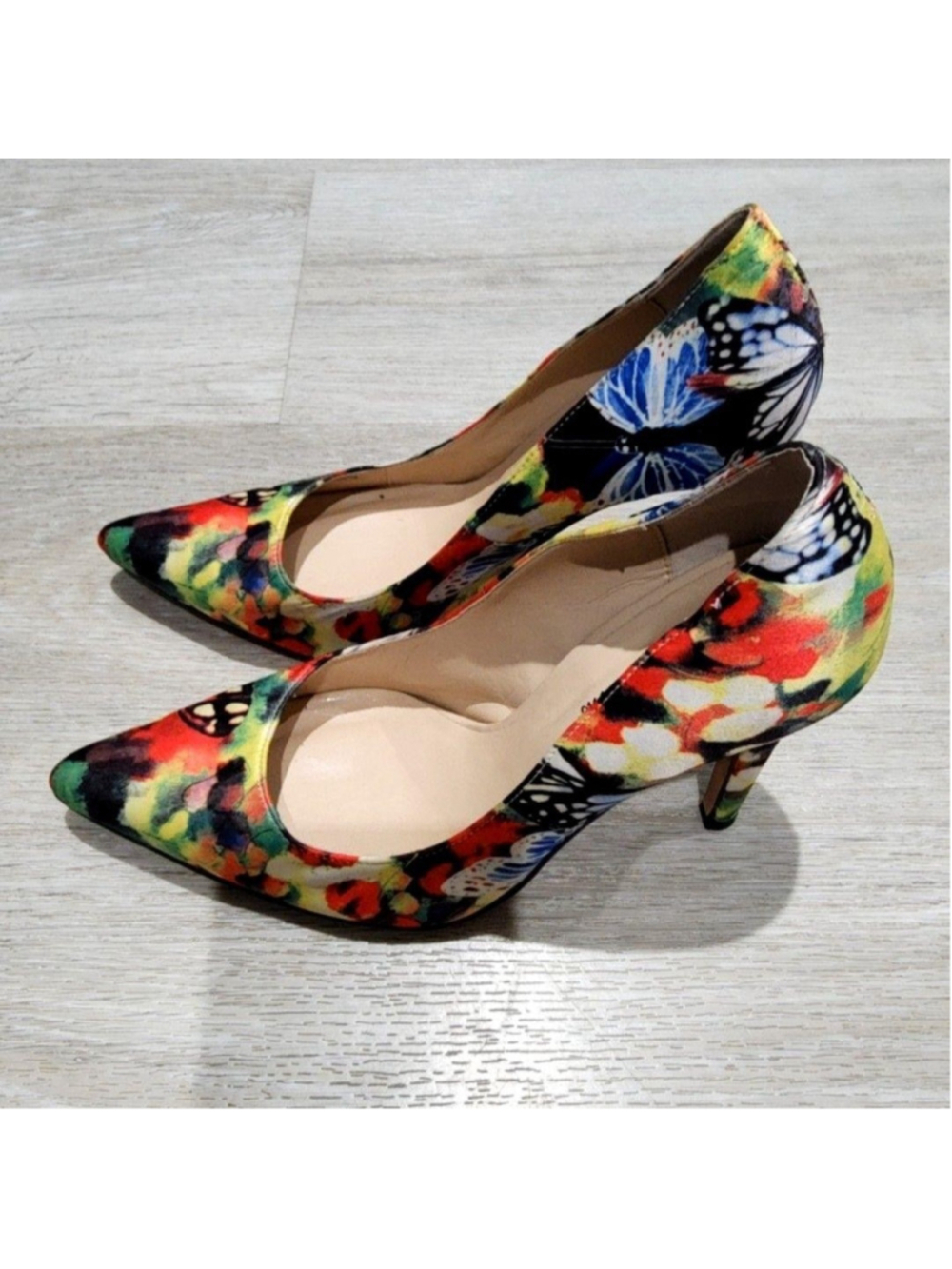 Neiman Marcus Shoes Womens 7 Multicolor Butterfly Print Pointed Toe Pumps Party - Picture 3 of 7